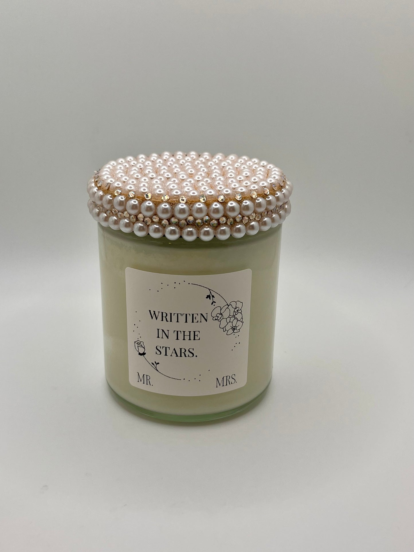 Mr. & Mrs. 7 Ounce Candles (Made to Order 4-6 weeks processing time) PLEASE READ PRODUCT DESCRIPTION