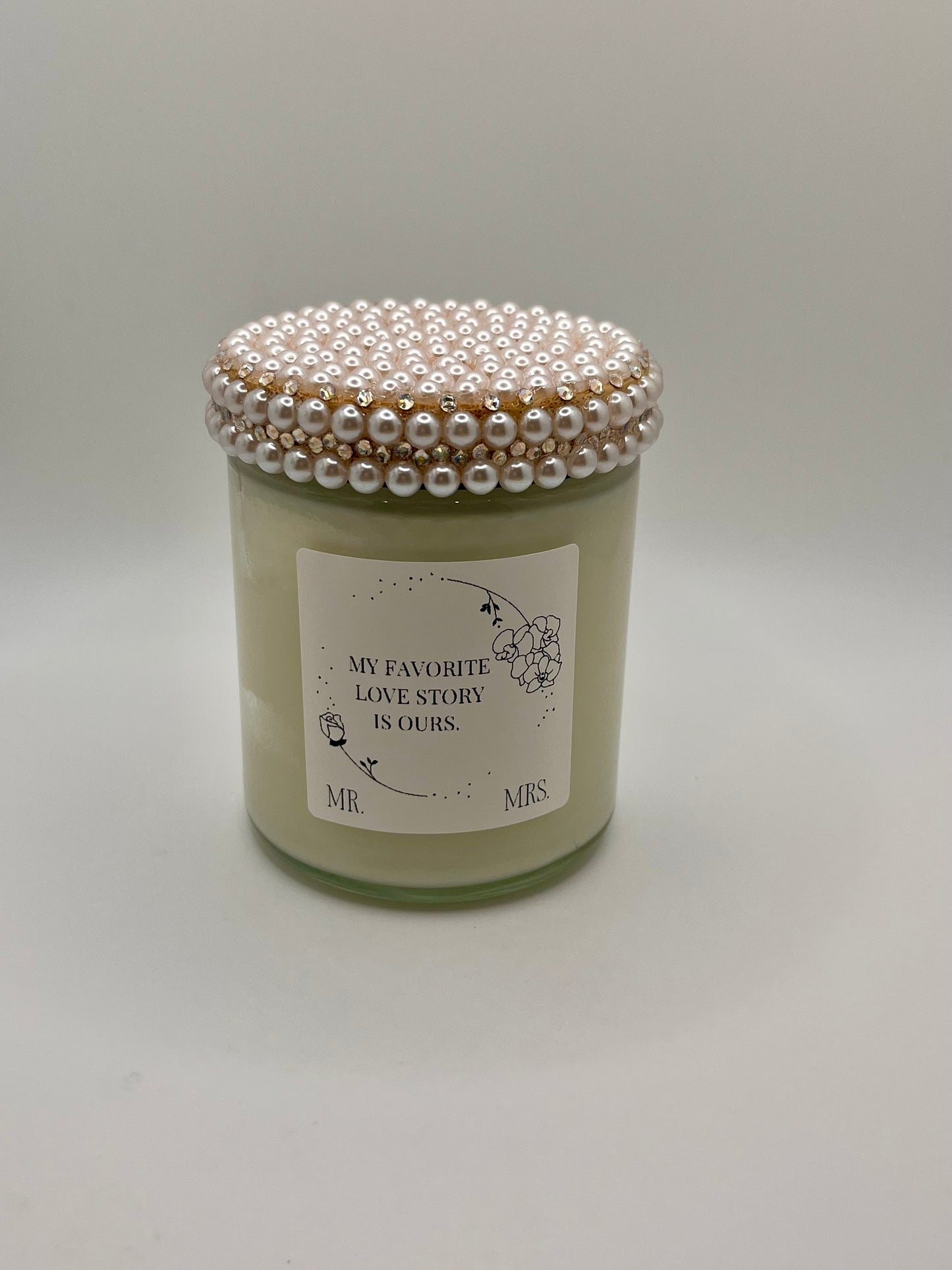 Mr. & Mrs. 7 Ounce Candles (Made to Order 4-6 weeks processing time) PLEASE READ PRODUCT DESCRIPTION